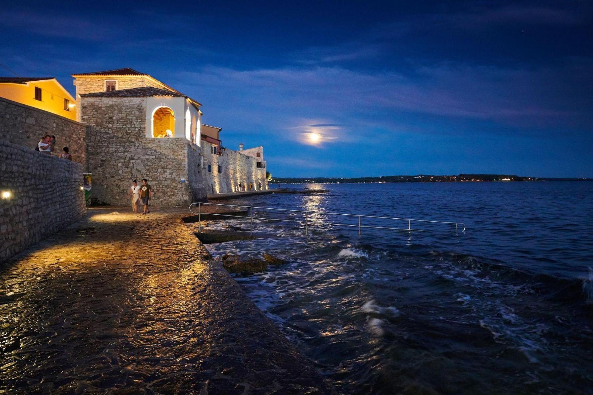 Apartment Rivarela Blu - Newly Renovated And Top Location Near Sea Novigrad Istria Eksteriør billede